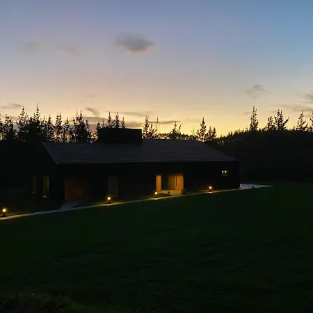 Azkarraga アモレビエタ・エチャノ